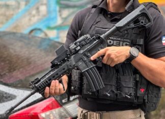 Polícia Civil Da Bahia Cumpre Mandados Em Imóvel No Bairro Da Pituba, Em Salvador