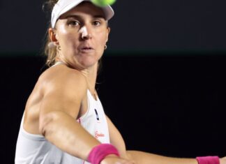 Bia Haddad cai na estreia e dupla de Stefani avança no WTA de Adelaide Bia Haddad cai na estreia e dupla de Stefani avança no WTA de Adelaide