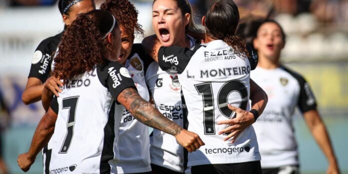 Corinthians encara Gotham na semi do 1º Mundial de clubes Corinthians encara Gotham na semi do 1º Mundial de clubes feminino