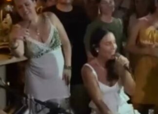 Ivete Sangalo Surpreende Fãs Ao Participar De Roda De Samba Em Trancoso