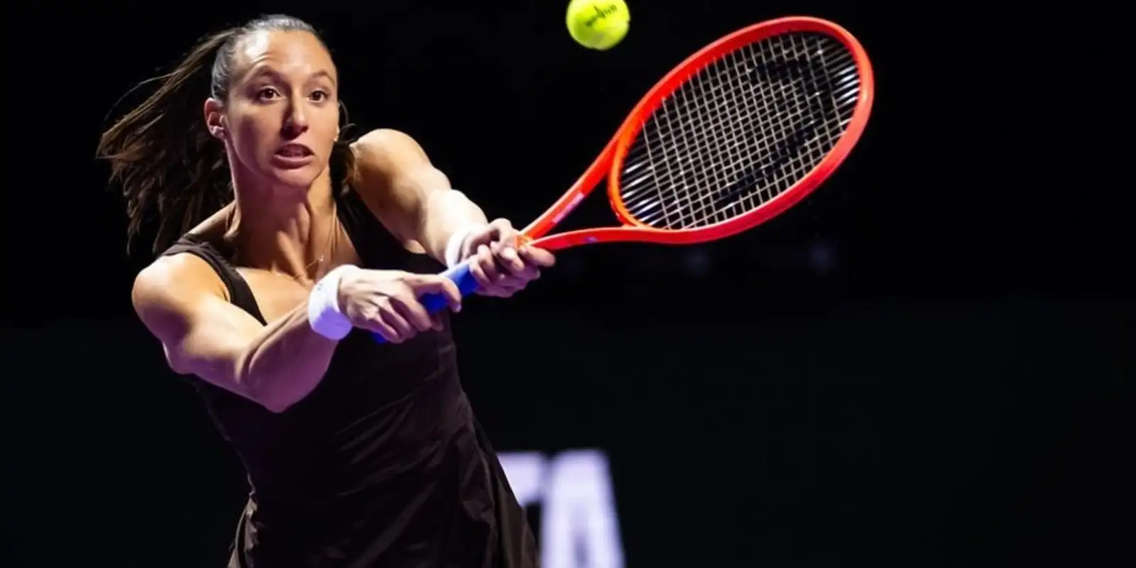Luisa Stefani desiste de WTA de Adelaide após parceira passar mal Luisa Stefani desiste de WTA de Adelaide após parceira passar mal