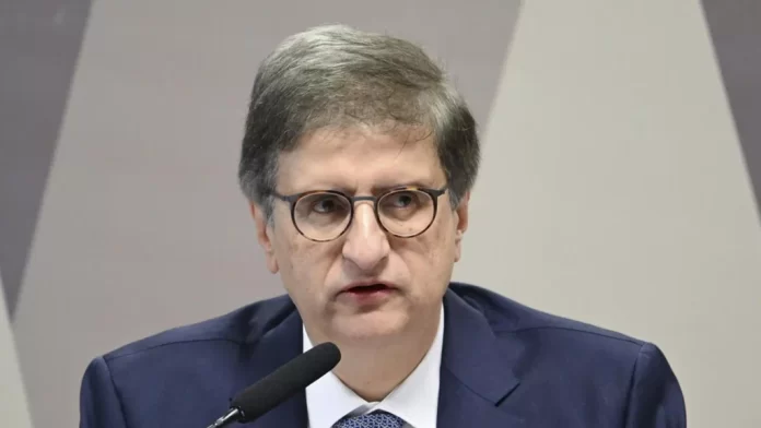 PGR Dá Aval A Visita Religiosa A Bolsonaro, Mas é Contra Smart TV Em Cela