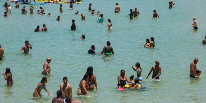 Procedimentos na pele devem ser evitados no verão, aponta médica