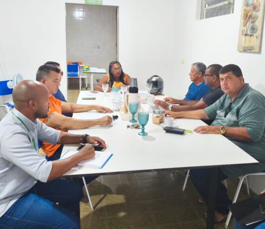 Secretária de Meio Ambiente se reúne com proprietários de carros de som para reforçar cumprimento da lei em Itaberaba