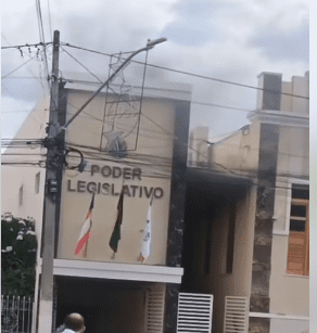 Incêndio atinge sala da Câmara de Vereadores de Itaberaba