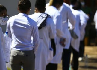 Veja cursos de medicina que terão sanções por desempenho ruim