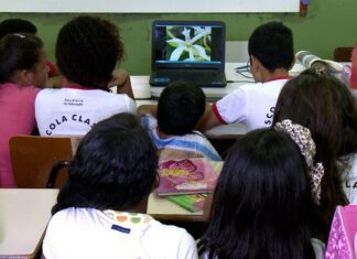 TV Brasil: racismo na escola é tema do Caminhos da Reportagem