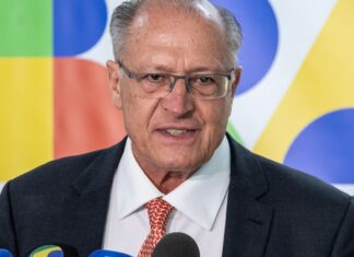 Alckmin garante assistência a municípios mineiros atingidos pela chuva Alckmin garante assistência a municípios mineiros atingidos pela chuva