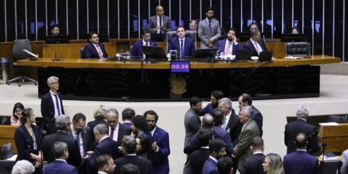 Câmara aprova Lei Antifacção e endurece penas