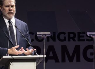 Dias Toffoli nega amizade e recebimento de valores de Daniel Vorcaro Dias Toffoli nega amizade e recebimento de valores de Daniel Vorcaro