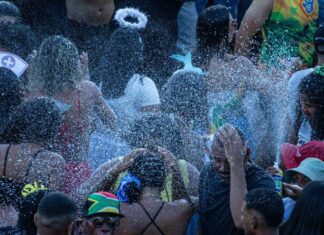 Galeria De Fotos: Folia Sem Fim! Sinta A Energia Do Quarto Dia De Carnaval Em Salvador