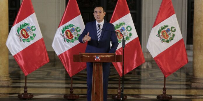 Peru tem mais um presidente destituído após denúncias