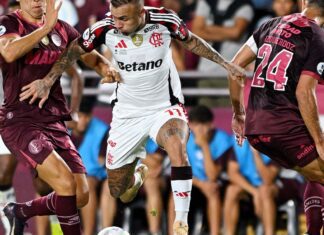 Rádio Nacional transmite decisão da Recopa entre Flamengo e Lanús Rádio Nacional transmite decisão da Recopa entre Flamengo e Lanús