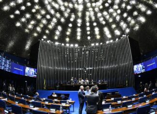 Senado aprova PL que acaba com relativização do estupro de vulnerável Senado aprova PL que acaba com relativização do estupro de vulnerável