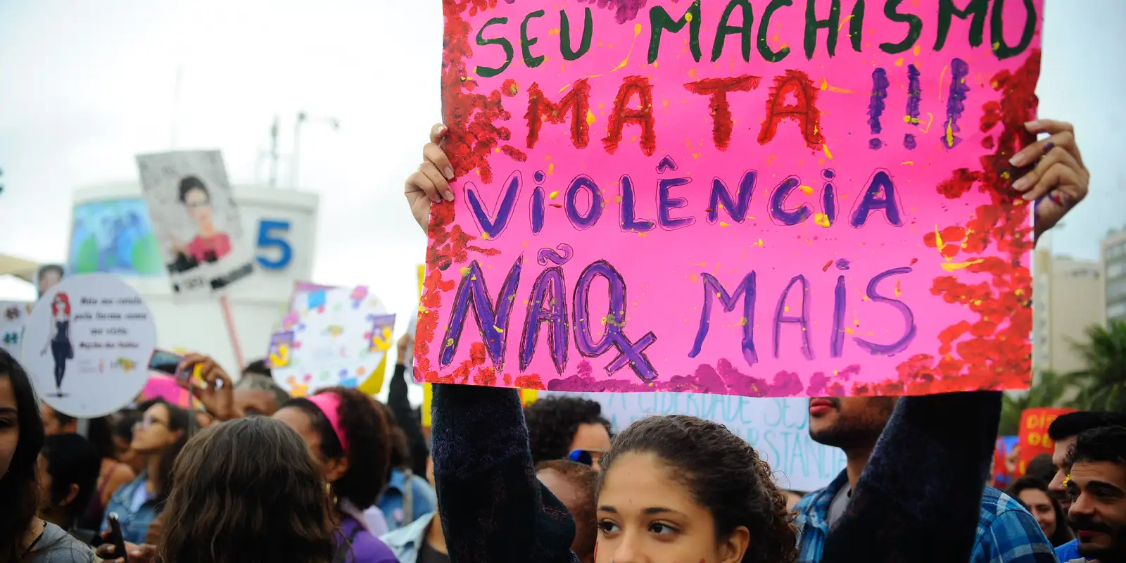 Viva Maria contra a violência: no Carnaval, o Ligue 180 Viva Maria contra a violência: no Carnaval, o Ligue 180 virou música