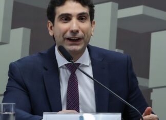 Galípolo vê Brasil mais protegido da volatilidade que outros países