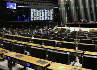 Agenda: Câmara discute PEC da Segurança e Senado ouve CPI do INSS Agenda: Câmara discute PEC da Segurança e Senado ouve CPI do INSS