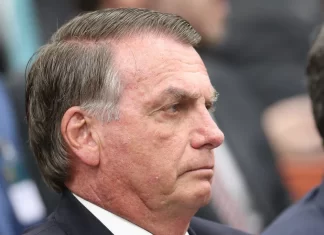 Após Transferência Para Nova Acomodação, Bolsonaro Segue Tratamento De Pneumonia Na UTI Após Transferência Para Nova Acomodação, Bolsonaro Segue Tratamento De Pneumonia Na UTI