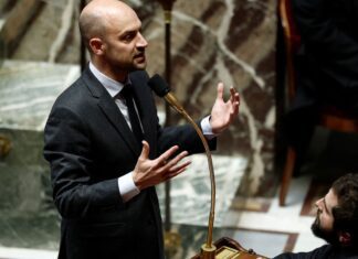 Após encontro com Israel, ministro francês não vê fim próximo a guerra Após encontro com Israel, ministro francês não vê fim próximo a guerra
