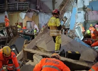 Bombeiros acham última vítima do desabamento de lar de idosos em BH Bombeiros acham última vítima do desabamento de lar de idosos em BH