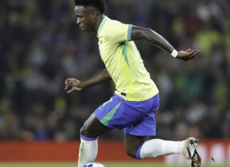 Brasil enfrenta França em fase final de preparação para Copa do Mundo Brasil enfrenta França em fase final de preparação para Copa do Mundo