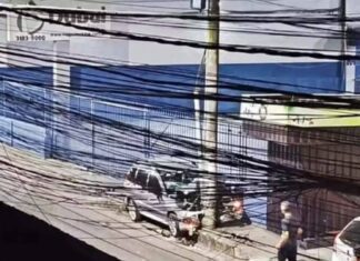 Mãe E Filho Morrem Após Carro Colidir Com Poste No Bairro Do Uruguai, Em Salvador