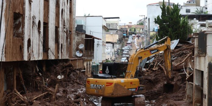 Chuva: Inmet emite alerta vermelho para regiões Norte e Noroeste de MG