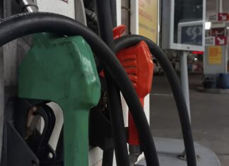 Diesel tipo A terá reajuste nas distribuidoras a partir deste sábado Diesel tipo A terá reajuste nas distribuidoras a partir deste sábado