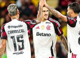 Flamengo atropela Madureira e disputa final do Carioca com Fluminense Flamengo atropela Madureira e disputa final do Carioca com Fluminense