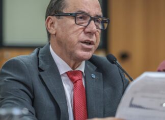 Governo não pensa incentivo fiscal para fim da escala 6×1, diz Marinho Governo não pensa incentivo fiscal para fim da escala 6x1, diz Marinho