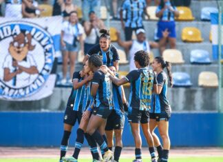 Grêmio supera Internacional por 2 a 1 no Brasileiro Feminino Grêmio supera Internacional por 2 a 1 no Brasileiro Feminino