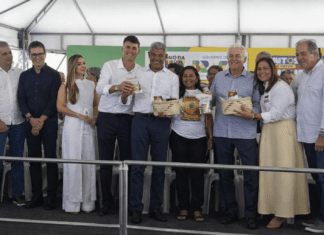 Itaberaba celebra 149 anos com presença de autoridades e anúncio de investimentos na saúde