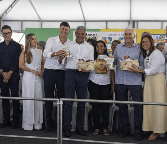 Itaberaba celebra 149 anos com presença de autoridades e anúncio de investimentos na saúde