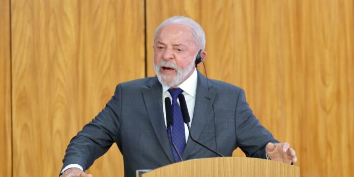 Lula cancela ida ao Chile e chanceler representará Brasil em Lula cancela ida ao Chile e chanceler representará Brasil em posse