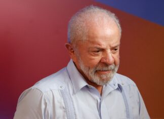 Lula reforça importância do combate à violência contra mulheres Lula reforça importância do combate à violência contra mulheres