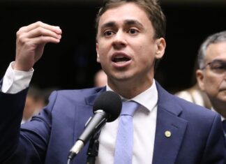 Nikolas Ferreira e pastor utilizaram jato que pertenceria a Vorcaro Nikolas Ferreira e pastor utilizaram jato que pertenceria a Vorcaro