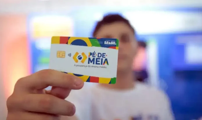 Pé-de-Meia Começa A Pagar Parcela De Matrícula A Estudantes Do Ensino Médio
