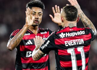 Rádio Nacional transmite nesta quarta jogo entre Flamengo e Cruzeiro Rádio Nacional transmite nesta quarta jogo entre Flamengo e Cruzeiro
