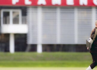 Técnico Leonardo Jardim é anunciado pelo Flamengo Técnico Leonardo Jardim é anunciado pelo Flamengo