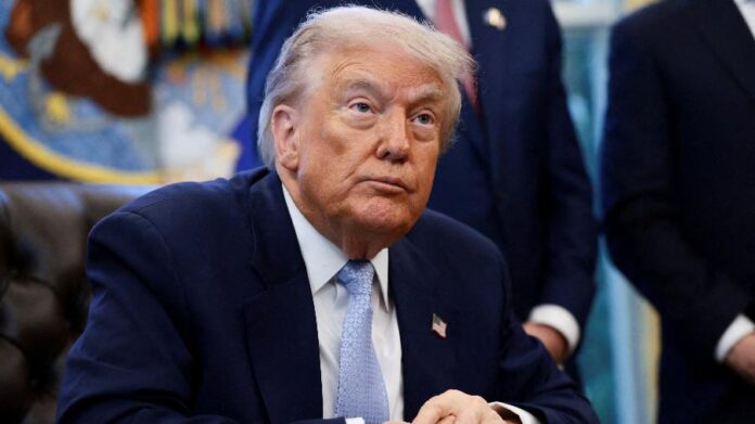 Trump determina pausa de 10 dias em ataques a usinas iranianas
