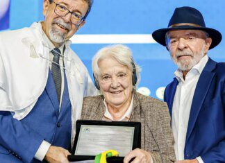 UFABC homenageia “Pepe” Mujica com título de Doutor Honoris Causa UFABC homenageia “Pepe” Mujica com título de Doutor Honoris Causa