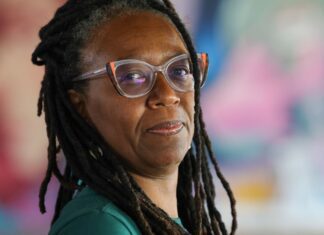 ONG oferece bolsas para alunos negros que estudam no exterior