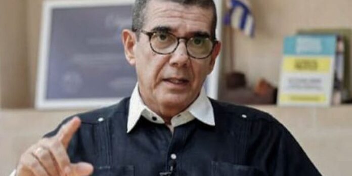 Cuba estuda movimentação militar dos EUA diante de ameaças de Trump
