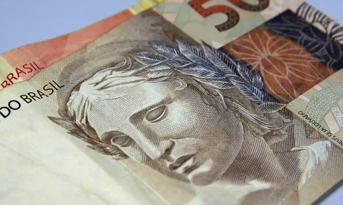 Endividamento Das Famílias Atinge 49,9% E Bate Recorde, Aponta Banco Endividamento Das Famílias Atinge 49,9% E Bate Recorde, Aponta Banco Central