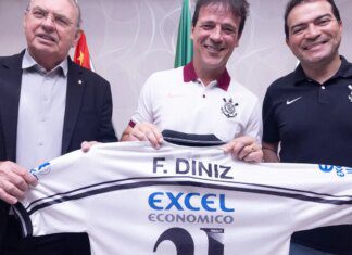 Fernando Diniz é anunciado como novo técnico do Corinthians Fernando Diniz é anunciado como novo técnico do Corinthians