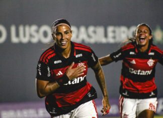 Flamengo derrota Vitória e fica perto de líderes no BR Feminino Flamengo derrota Vitória e fica perto de líderes no BR Feminino