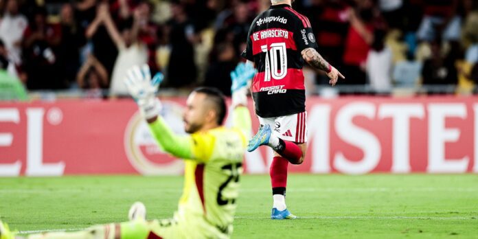 Flamengo goleia Independiente Medellín por 4 a 1 na Copa Flamengo goleia Independiente Medellín por 4 a 1 na Copa Libertadores