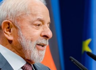 Lula diz que África do Sul não pode ser vetada do G20 Lula diz que África do Sul não pode ser vetada do G20