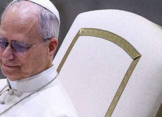 Papa Leão XIV critica mundo “devastado por tiranos” Papa Leão XIV critica mundo "devastado por tiranos"