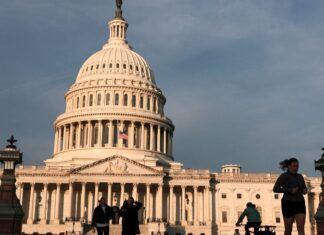 Prazo da guerra de Trump sem aval do Congresso termina 1º de maio Prazo da guerra de Trump sem aval do Congresso termina 1º de maio